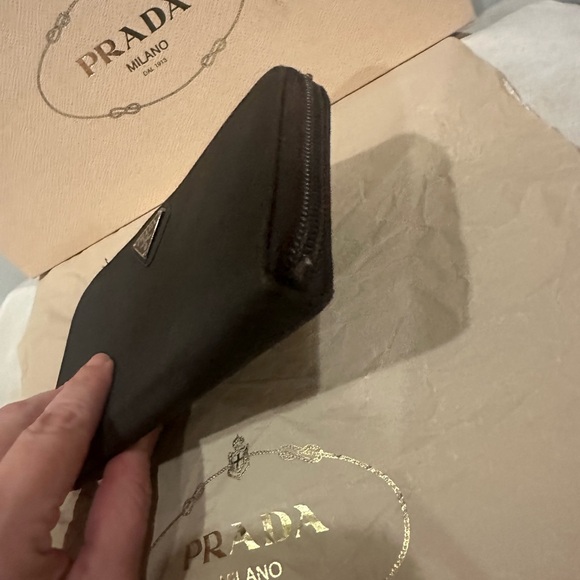 Prada wallet - Picture 12 of 14